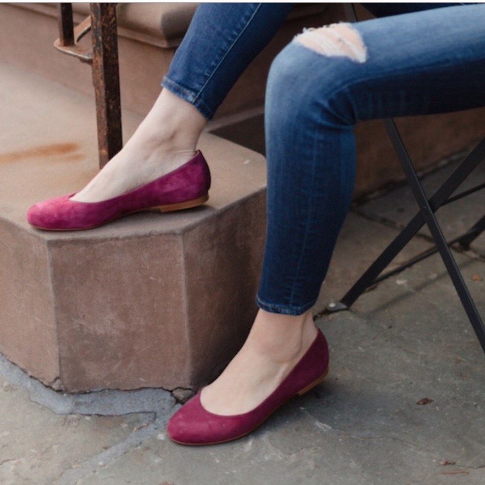 Margaux The Classic Burgundy Suede Ballet Flats 42N/11N New Without Box
